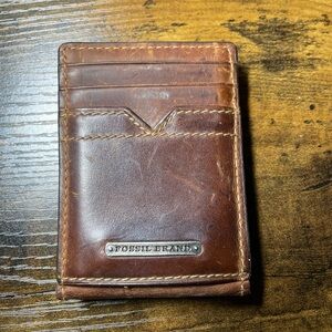 Fossil Distressed Brown Leather Card Bifold with money clip